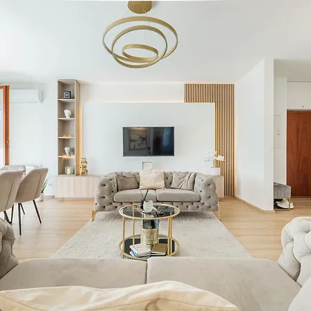 Dioro Luxury - Free Garage Parking - 3 Separate Bdr - 2bathr - Ac - Self Check-in Budapest