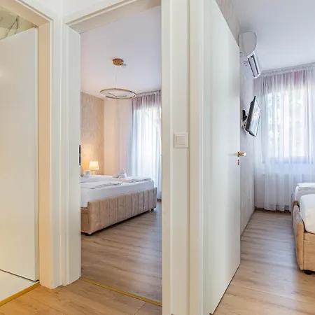 Appartamento Dioro Luxury - Free Garage Parking - 3 Separate Bdr - 2bathr - Ac - Self Check-in Budapest