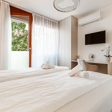 Dioro Luxury - Free Garage Parking - 3 Separate Bdr - 2bathr - Ac - Self Check-in Appartamento