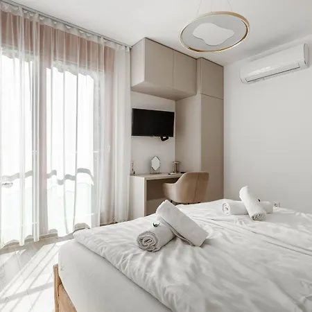 Dioro Luxury - Free Garage Parking - 3 Separate Bdr - 2bathr - Ac - Self Check-in * Budapest
