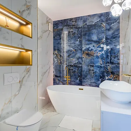 Appartamento Dioro Luxury - Free Garage Parking - 3 Separate Bdr - 2bathr - Ac - Self Check-in Budapest