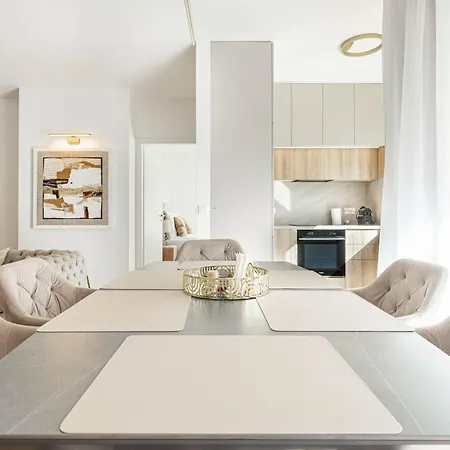 Appartamento Dioro Luxury - Free Garage Parking - 3 Separate Bdr - 2bathr - Ac - Self Check-in Budapest
