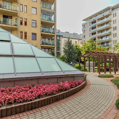 Dioro Luxury - Free Garage Parking - 3 Separate Bdr - 2bathr - Ac - Self Check-in Budapest