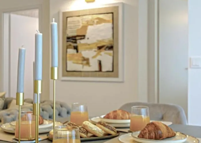 Dioro Luxury Residence - Free Parking - 3 Separate Bdr - 2Bathr - Ac - Self Check-In דירה