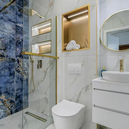 Apartment Dioro Luxury - Free Garage Parking - 3 Separate Bdr - 2bathr - Ac - Self Check-in