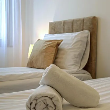 Apartment Dioro Luxury - Free Garage Parking - 3 Separate Bdr - 2bathr - Ac - Self Check-in Budapest