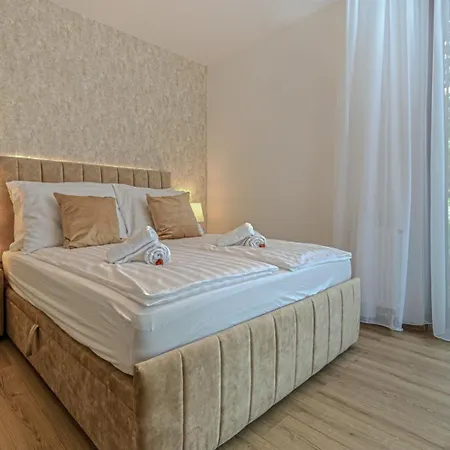 Dioro Luxury - Free Garage Parking - 3 Separate Bdr - 2bathr - Ac - Self Check-in * Budapest